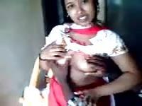 Indian babe has hot tits