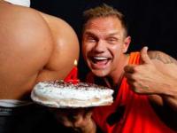 Nacho Vidal signs for CumLouder